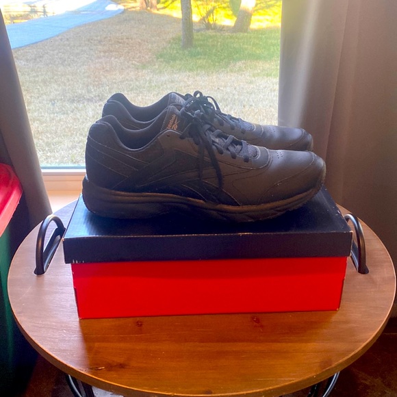 Reebok work shoes - Picture 1 of 4